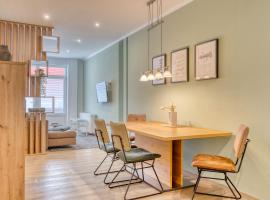 Alte Teestube Schmidt 59 Rechts，諾德奈的附設泳池的飯店