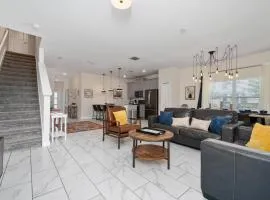 Disney Retreat 5BR Home Private Pool