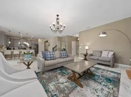 Orlando Retreat 6BR w Pool Hot Tub