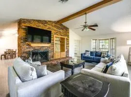 8 Mi to Lewisville Lake Peaceful Countryside Home