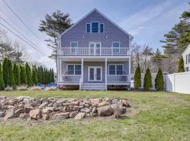 Steps to Short Sand Beach Retreat with Game Room!