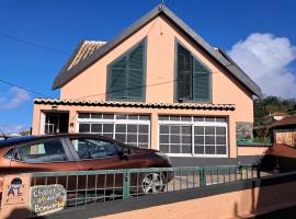 O Chal&eacute; das Borboletas, chal&eacute; alpino em Santa Maria Madalena