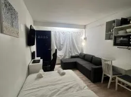 Studio Apartment in Airport Area