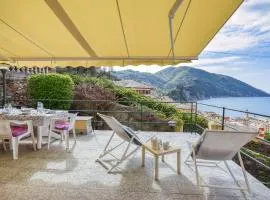 Gorgeous Home In Camogli With Wifi