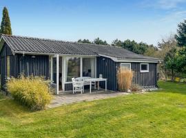 2 Bedroom Lovely Home In Dannemare, hotel in Dannemare