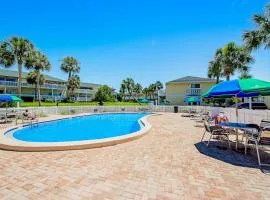 2 bedroom coastal retreat in Sandpiper Cove