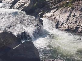 Cachoeira do Galvão, farm stay in Delfinópolis