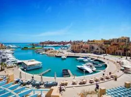 Abu Tig Marina, El Gouna
