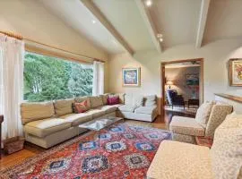 Spacious Aspen Home - Perfect for Hosting
