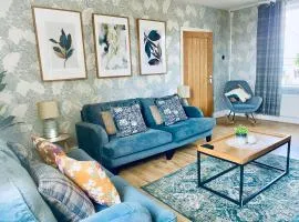 LOOK at the Views - Huddersfield Haven Sleeps 6