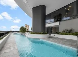 Citybeach on Level 31 at Queens Wharf Residences