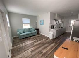 Cottage 22, The Boathouse - Dora Canal Court - a downtown, waterfront community, hotel in Tavares