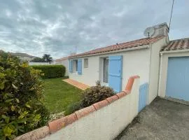 Charmant pavillon avec jardin clos, terrasse, et tout confort, à 950m de la plage des Sables-d'Olonne - FR-1-92-743