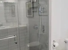 A 5-Star Private Room For Rent