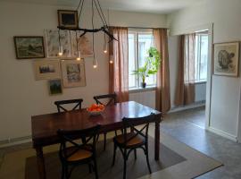 Stor l&auml;genhet i centrala Karlshamn!, acomoda&ccedil;&atilde;o com cozinha em Karlshamn