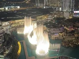 Luxury 4BR Full Burj khalifa & Fountain View, 1Gbps, PS5