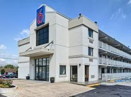 Motel 6-Maple Shade Township, NJ - Philadelphia - Mt Laurel