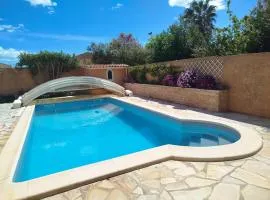 2 Chambres avec piscine et spa au calme, mer à proximité.