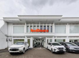 RedDoorz Syariah near Taman Air Mancur Bogor, hotel em Bogor