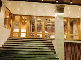 Eve Hotel