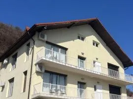 Riviera 990 Chalet