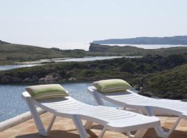 CHALET BINIMASR ADDAYA, hotel in Port d'Addaia