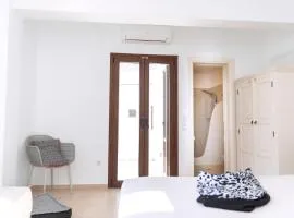 Naxos Central Room Superior Triple Room Balcony 200M From St, George Beach City Views Saint George