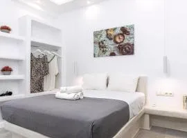 Superb Naxos Apartment Grand Suite In The Heart Of Town Balcony City Views Saint George