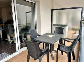 Étel : Appart. 2P avec Terrasse Sud, Parking & Petit Chien Bienvenu - FR-1-479-218