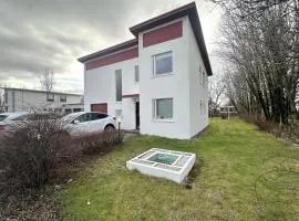Family friendly house in Downtown Selfoss - Birta Rentals