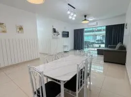 Doyar's Home Stay "Palm Garden -Ground Floor"