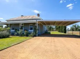Boothenba Cottage Farm Stay Firepit
