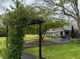 Laurel Lodge