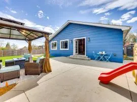 1 Mi to Attractions Getaway with Mtn Views!