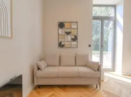 Studio lumineux avec terrasse, à deux pas de Lyon