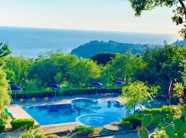Agriturismo Le Ville con Piscina idromassaggio, Capo Vaticano