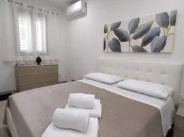 Manenti Holiday House