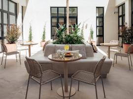 The Atelier Lofts, beach hotel in Valencia