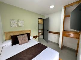Casa amplia en Medellín Ideal para grupos y familias grandes, hotel u gradu Medeljin