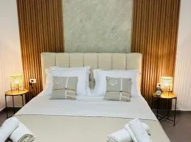 Florentina Apartments