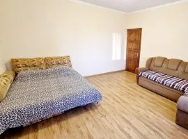 Apartment on Kravchuka, 11b