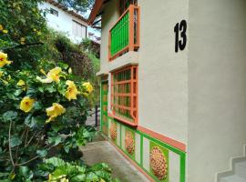 casa Guatape cerca al parque y malecom, hotel u gradu Gvatape