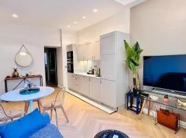 Old Town Vibes - 5min to Sea - AC & Breakfast