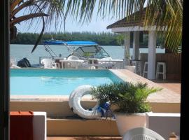 The Palm: On the luminous Lagoon, hotel v destinaci Falmouth