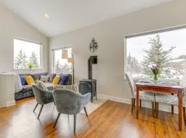 Scenic and Cozy Sweet Northern Comfort in Homer!