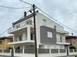 Adoniss apartmentss 1