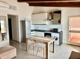 Approdo Apartments, hotel a Isola Rossa