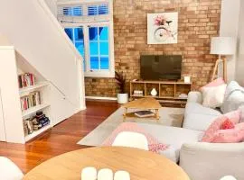 Luxurious Loft - Close to it all !