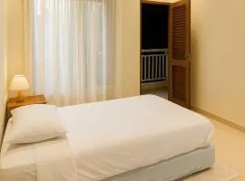 Cozy Little Stay near Canggu on 2nd floor - include 2 Bed Room with Living Room
