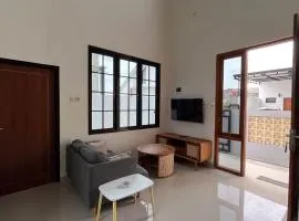 Omah Gedongan Homestay